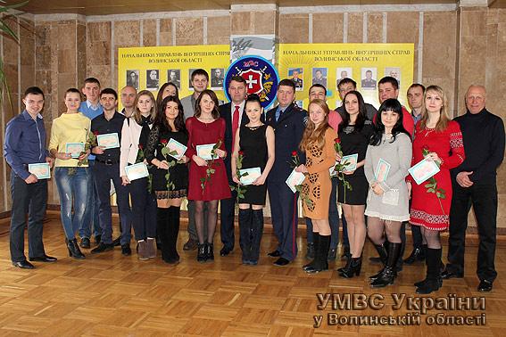 Начальник УМВС Волині вручив дипломи випускникам Національної академії внутрішніх справ України