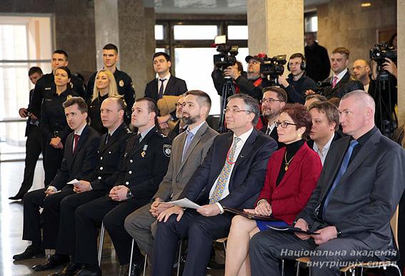 У столиці стартував набір на посади патрульної поліції Києва та Одеси