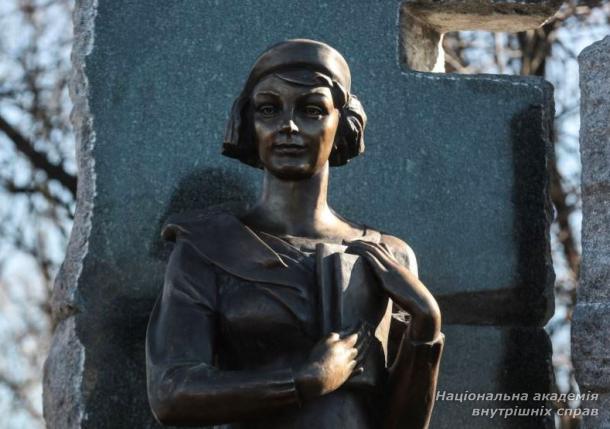 Відкриття пам’ятника Олені Телізі