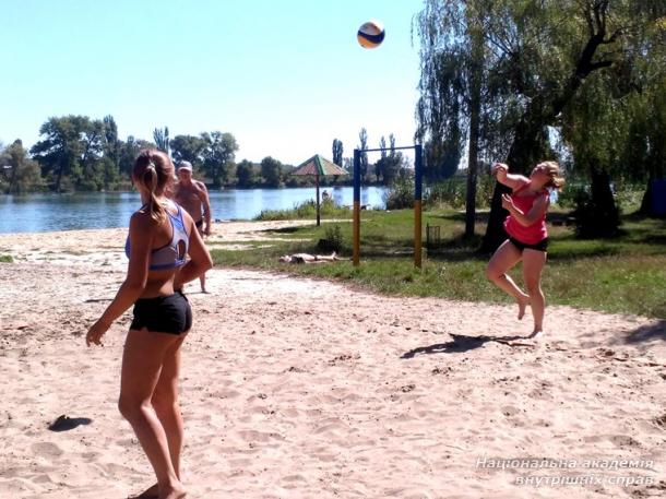 Змагання з пляжного волейболу