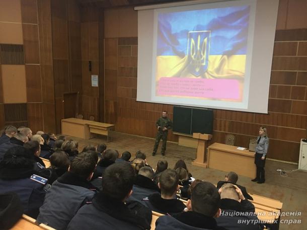 Особливості роботи слідчо-оперативних груп Національної поліції в сучасних умовах на сході України 