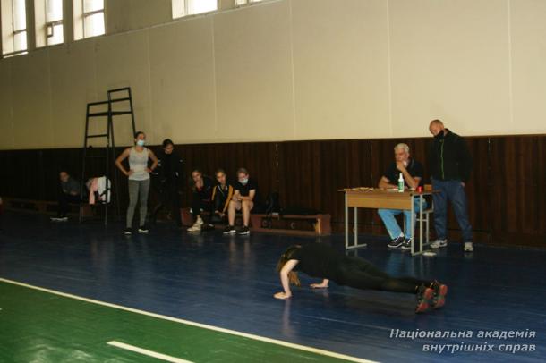 Чемпіонат з гімнастики в ННІ № 3 НАВС