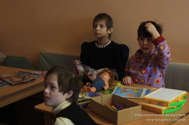 Cтуденти НАВС відвідали  Дарницький дитячий будинок-інтернат