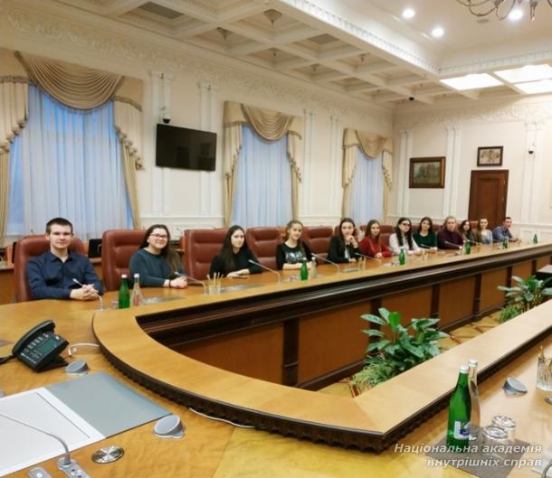 Студенти ННІ №3 відвідали Будинок Уряду України 
