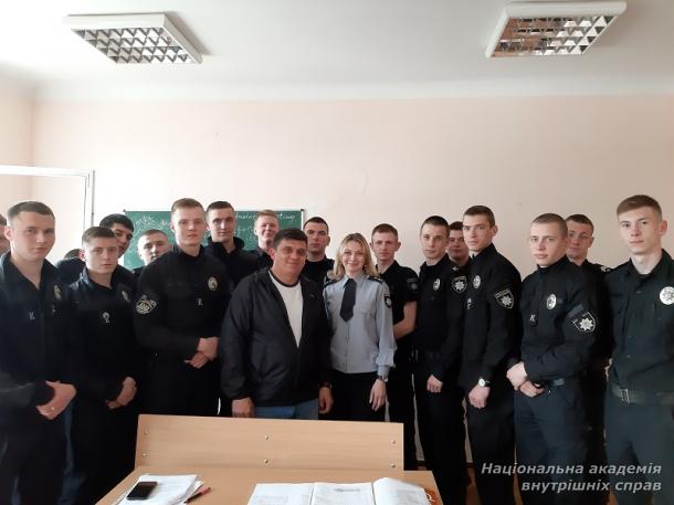 Діяльність поліцейських детективів в Україні