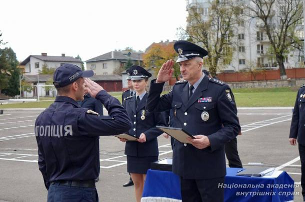 Перший випуск слухачів Прикарпатського центру первинної професійної підготовки «Академія поліції»
