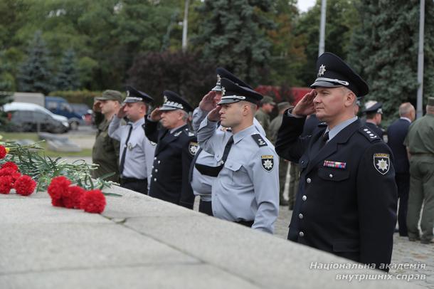 Пам’ятаємо та шануємо  героїв, полеглих у боротьбі за нашу Україну фото 3