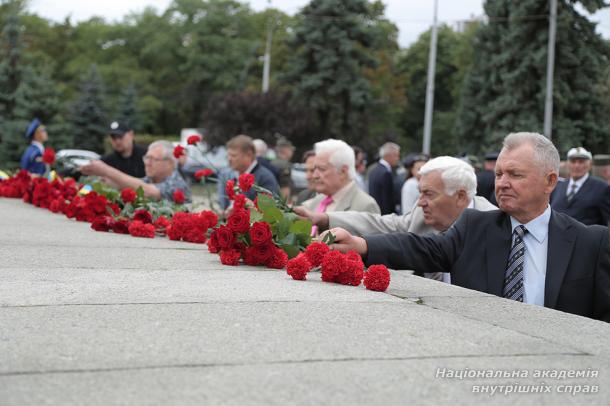 Пам’ятаємо та шануємо  героїв, полеглих у боротьбі за нашу Україну фото 4
