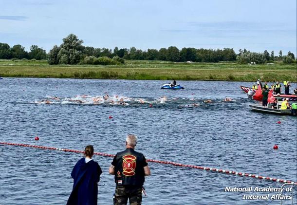 A representative of the National Academy of Internal Affairs has become a world champion in open water competitions